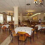 Nuramar Aparthotel
