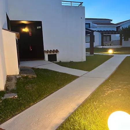 Nuramar Aparthotel 4*