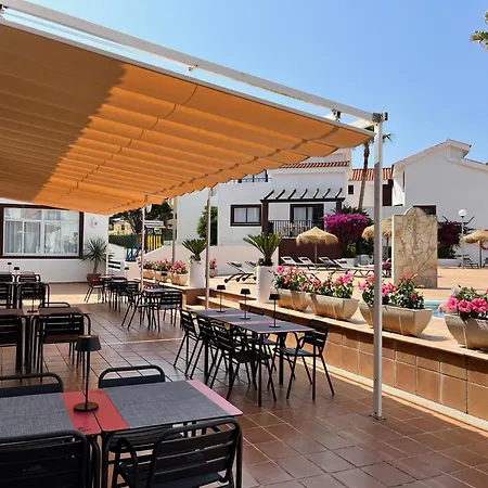 Nuramar Aparthotel