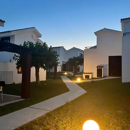 Aparthotel Nuramar 4*