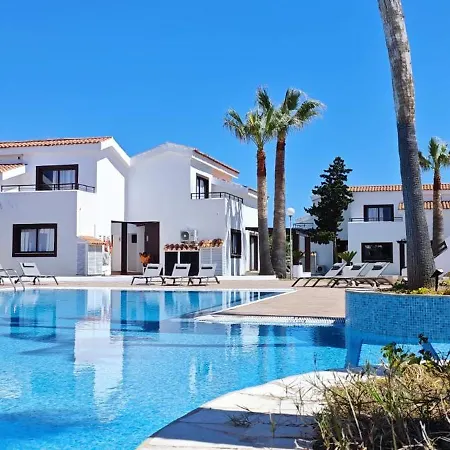 Nuramar 4*