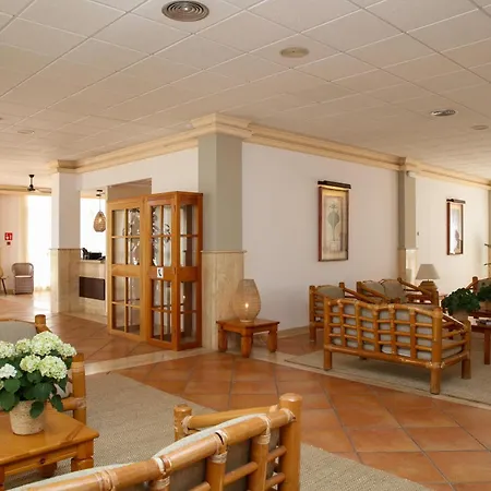 Aparthotel Nuramar 4*