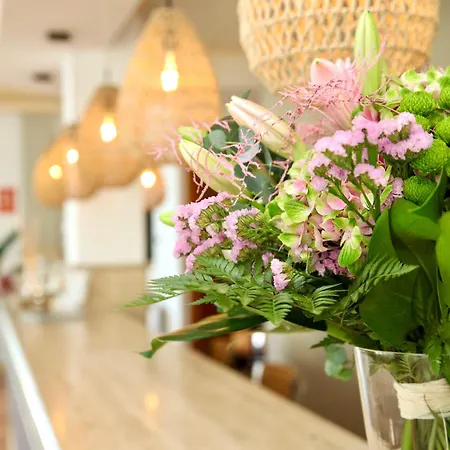 Nuramar Aparthotel 4*