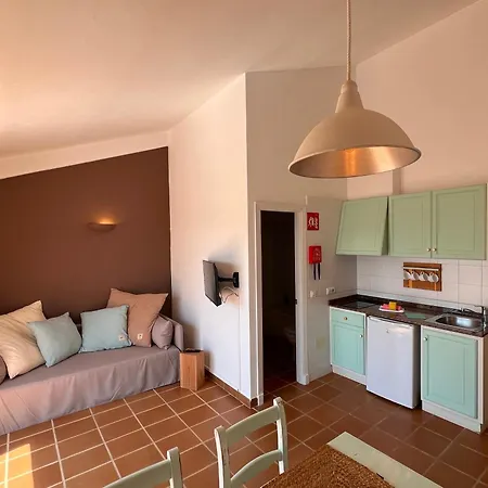 Nuramar Aparthotel Cala en Bosch