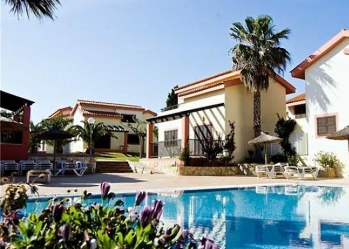 Nuramar 公寓式酒店 4*