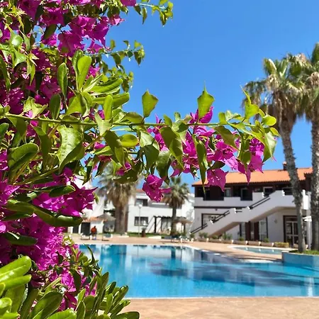 Nuramar Hotel apartamentowy 4*