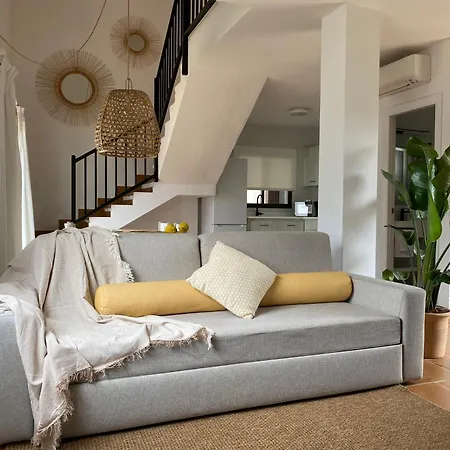 Nuramar Hotel apartamentowy Cala en Bosch