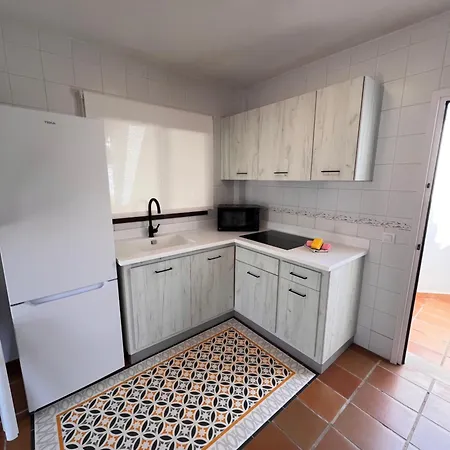 Nuramar Hotel apartamentowy 4*