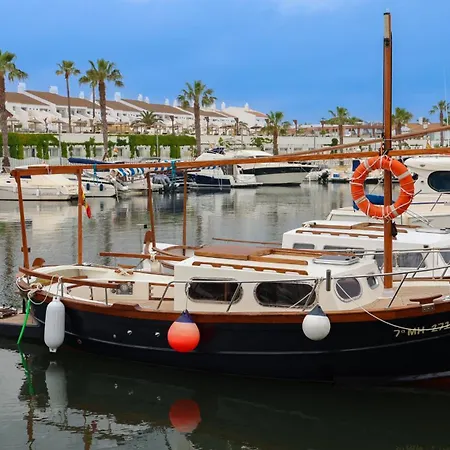 Nuramar 4*