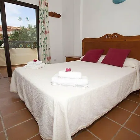 Nuramar Aparthotel