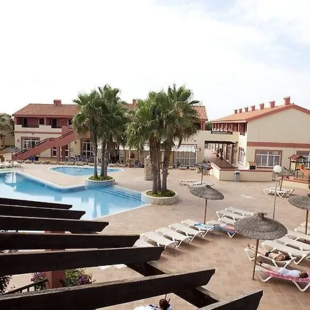 Nuramar Aparthotel 4*
