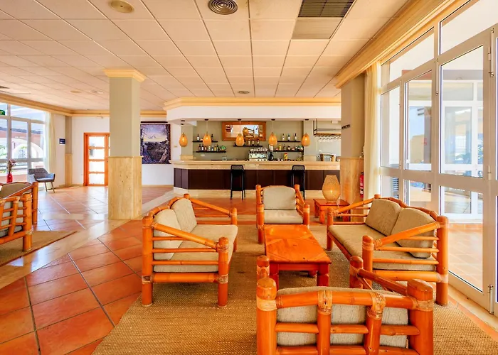 Nuramar Lägenhetshotell Cala'N Bosch (Menorca)